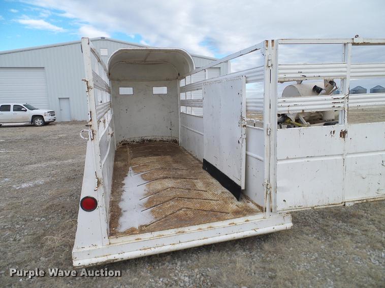 image for item DC8353 1974 Shelby livestock trailer