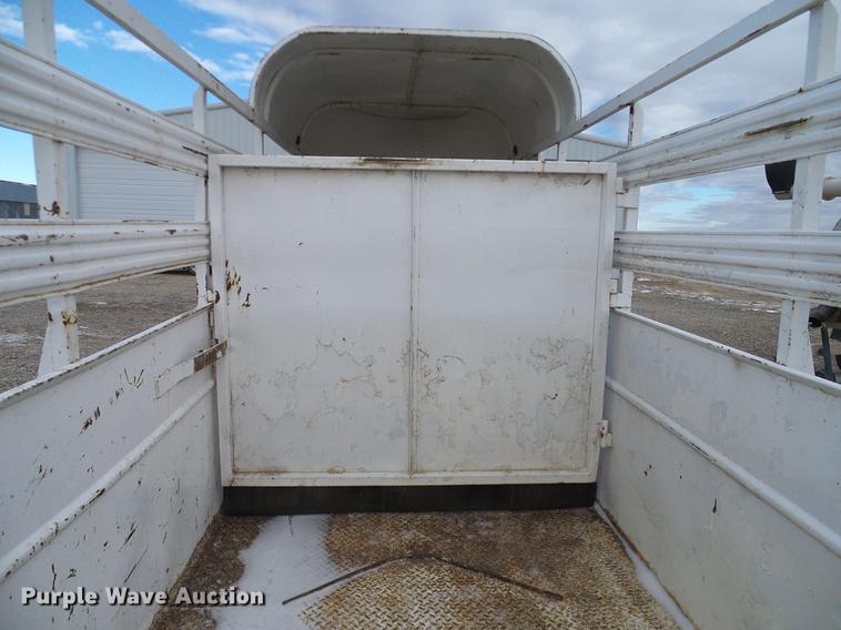 image for item DC8353 1974 Shelby livestock trailer