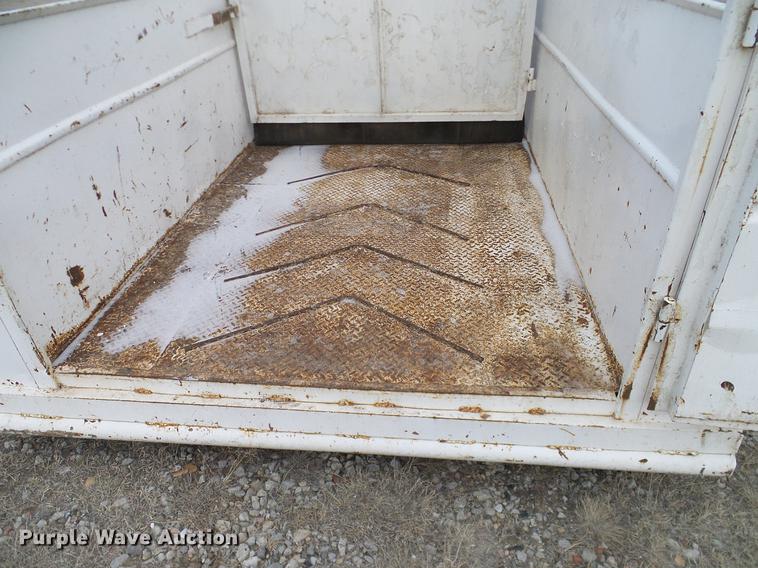 image for item DC8353 1974 Shelby livestock trailer