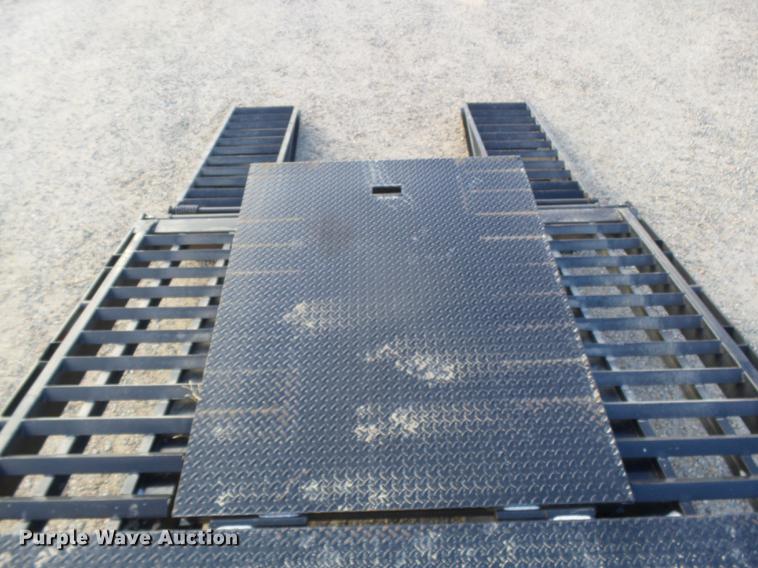 image for item DC8356 2013 PJ equipment trailer