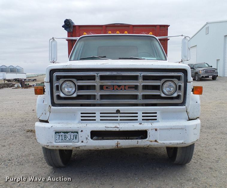 image for item DC8357 1973 GMC 6500 grain truck