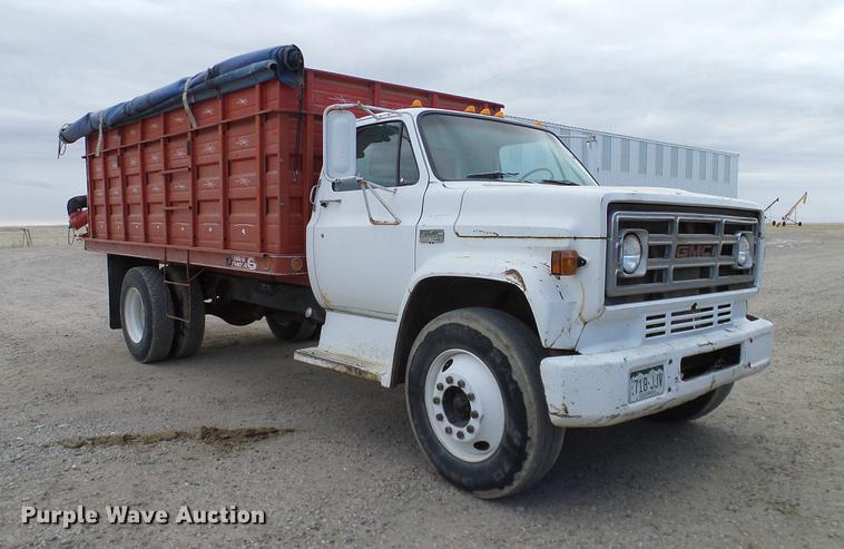 image for item DC8357 1973 GMC 6500 grain truck