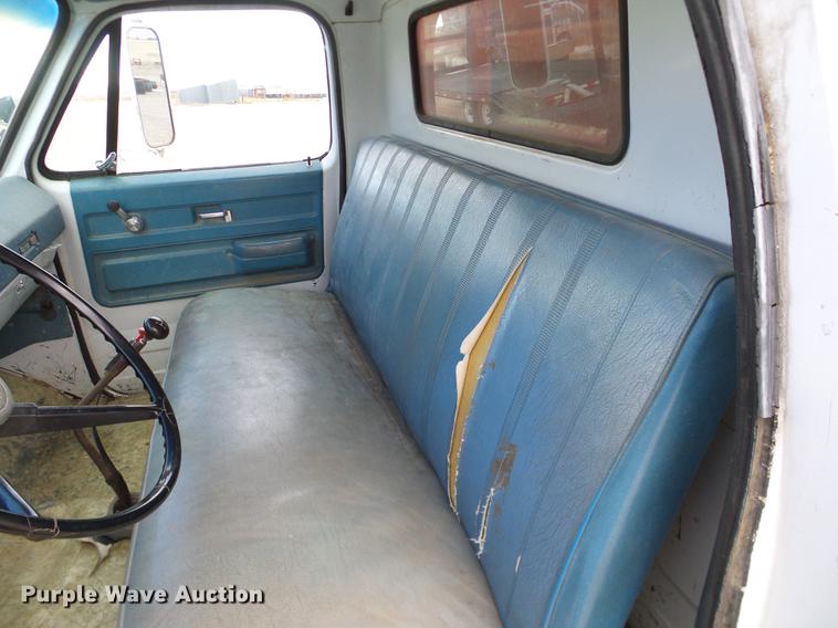 image for item DC8357 1973 GMC 6500 grain truck