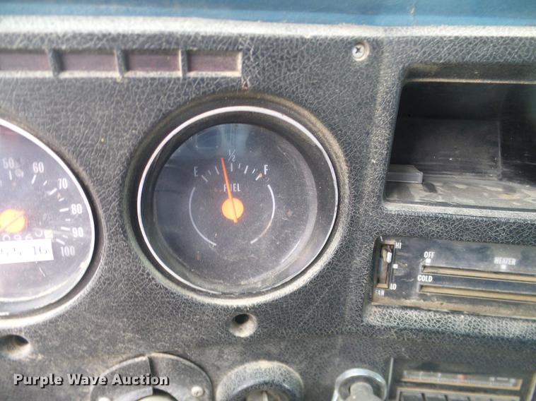 image for item DC8357 1973 GMC 6500 grain truck