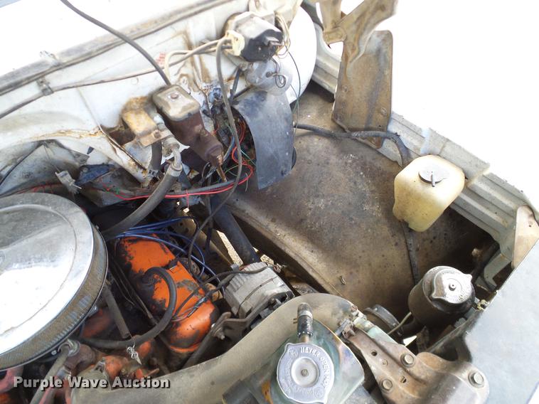 image for item DC8357 1973 GMC 6500 grain truck