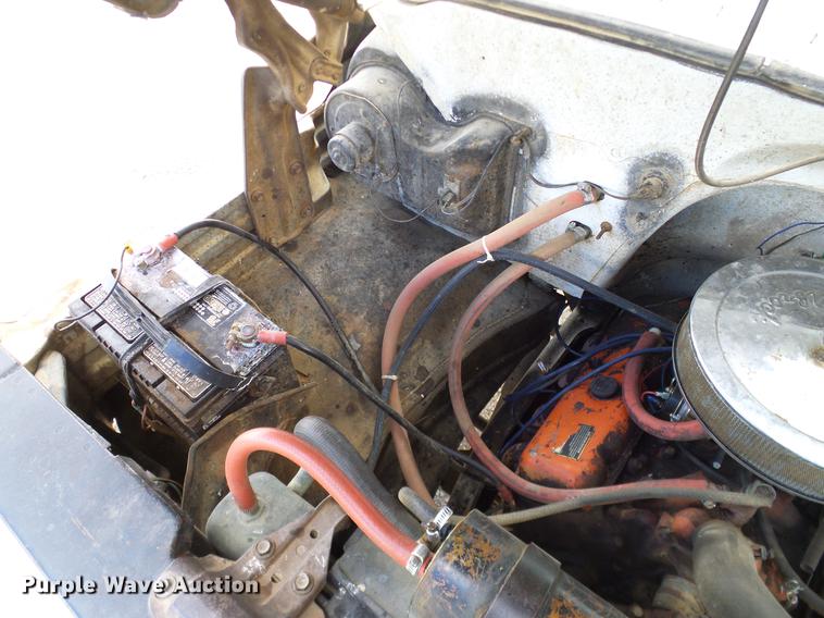 image for item DC8357 1973 GMC 6500 grain truck