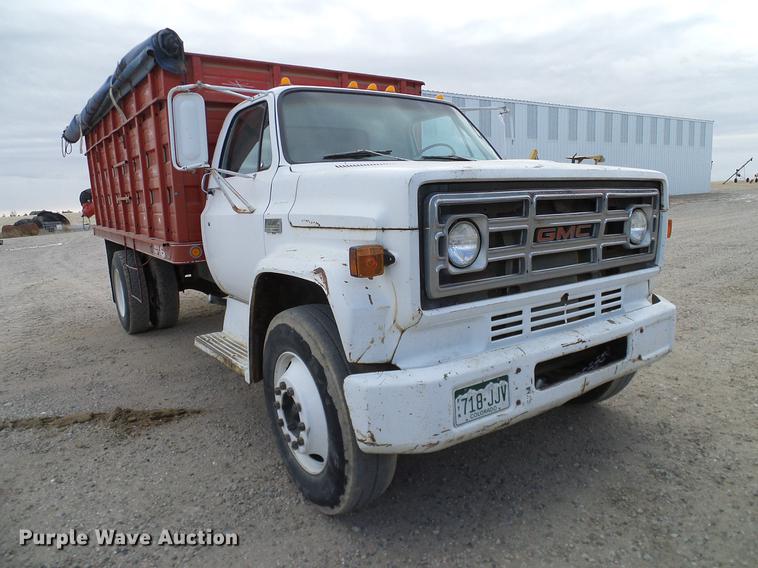 image for item DC8357 1973 GMC 6500 grain truck