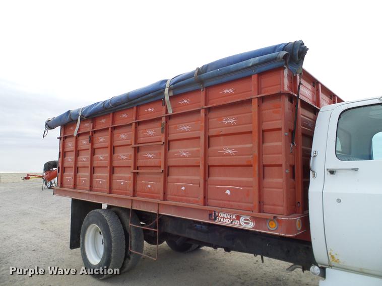 image for item DC8357 1973 GMC 6500 grain truck