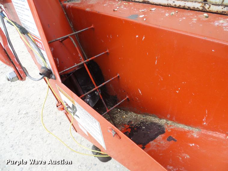 image for item DC8357 1973 GMC 6500 grain truck