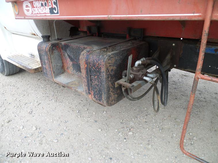 image for item DC8357 1973 GMC 6500 grain truck