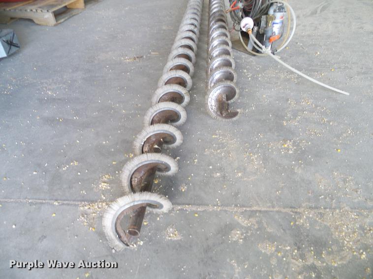 image for item DC8357 1973 GMC 6500 grain truck