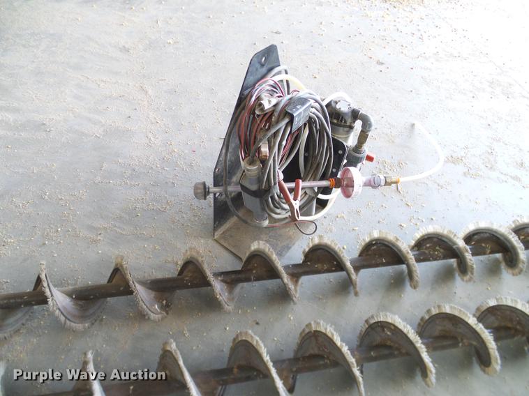 image for item DC8357 1973 GMC 6500 grain truck