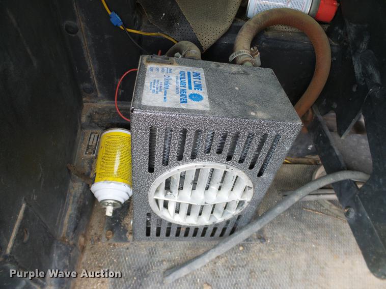 image for item DC8358 1977 John Deere 770 motor grader