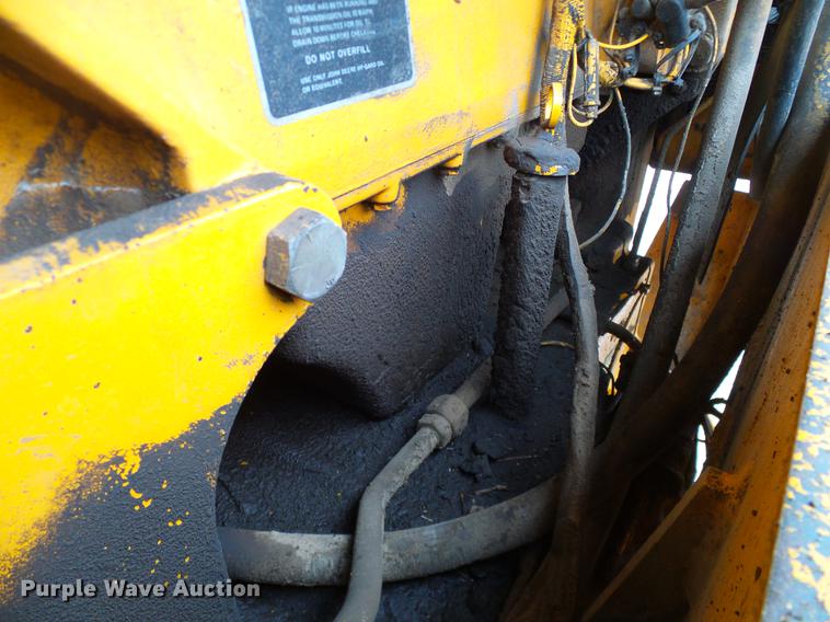 image for item DC8358 1977 John Deere 770 motor grader