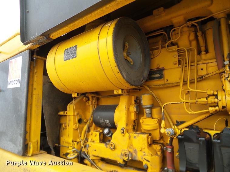 image for item DC8358 1977 John Deere 770 motor grader