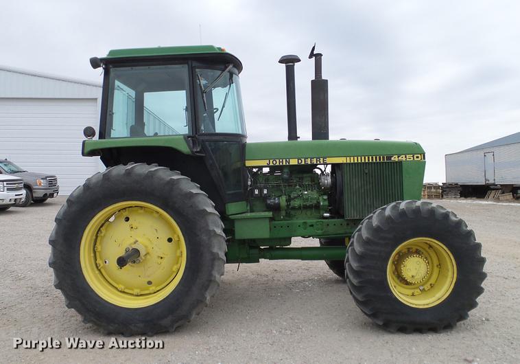 image for item DC8359 1984 John Deere 4450 MFWD tractor