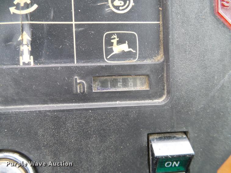 image for item DC8359 1984 John Deere 4450 MFWD tractor