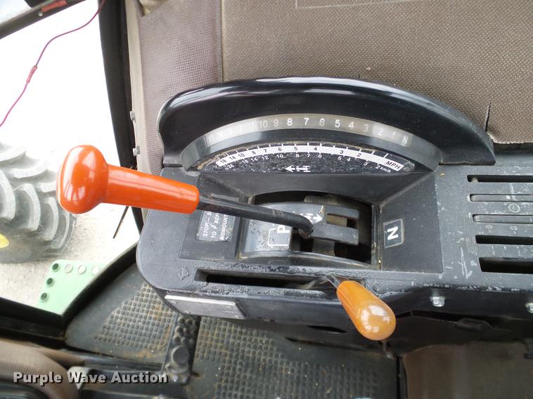 image for item DC8359 1984 John Deere 4450 MFWD tractor