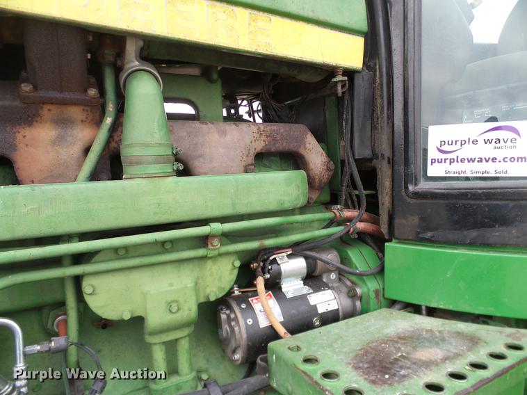 image for item DC8359 1984 John Deere 4450 MFWD tractor