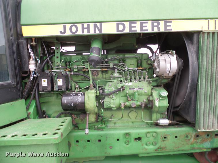 image for item DC8359 1984 John Deere 4450 MFWD tractor