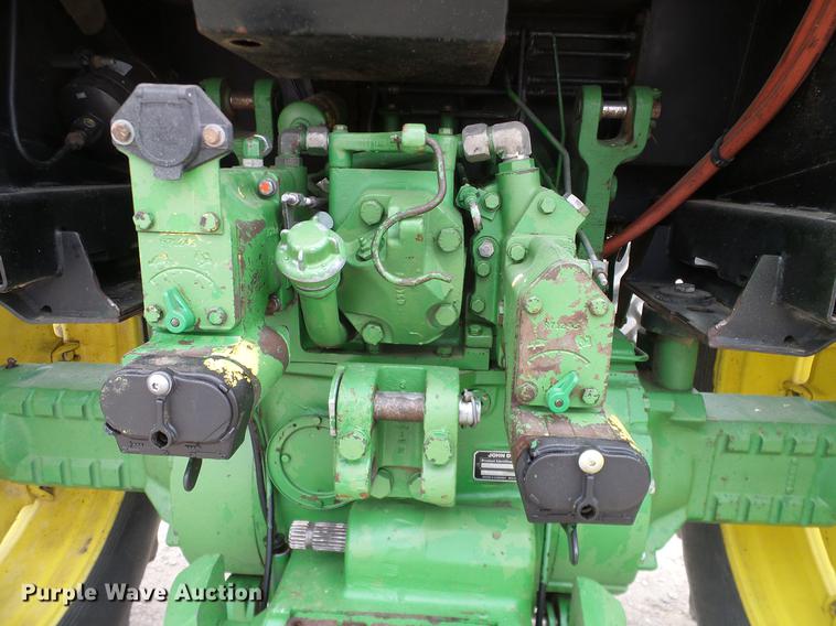 image for item DC8359 1984 John Deere 4450 MFWD tractor