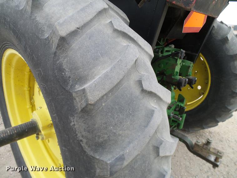 image for item DC8359 1984 John Deere 4450 MFWD tractor