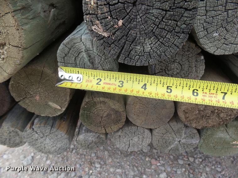 image for item DC8369 Wood fence posts