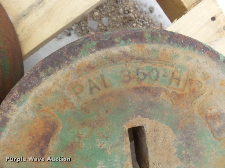 image for item DC8370 (8) propane tanks