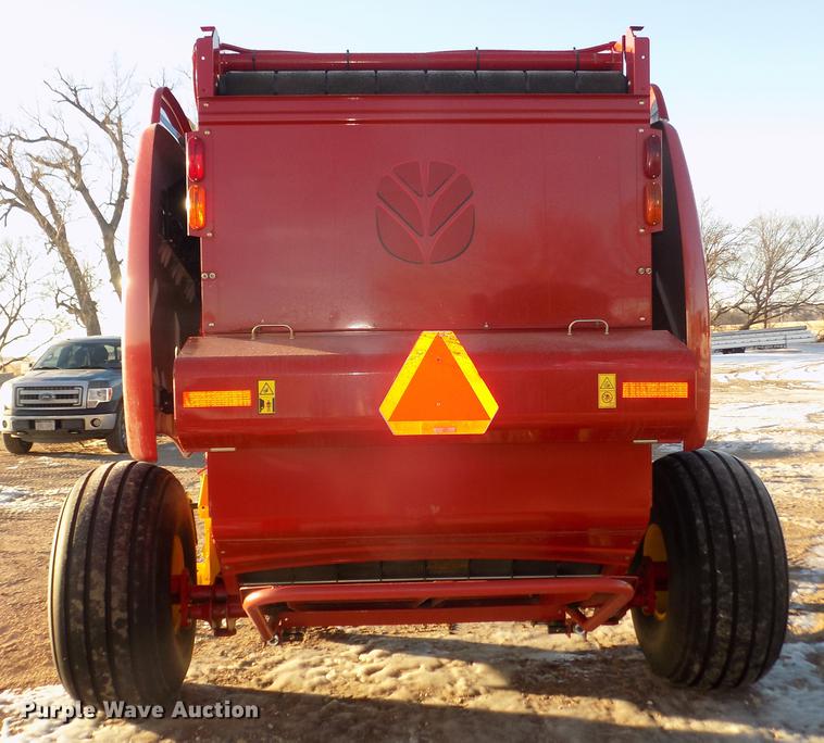image for item DD2885 2014 New Holland Rollbelt 560 specialty crop round baler