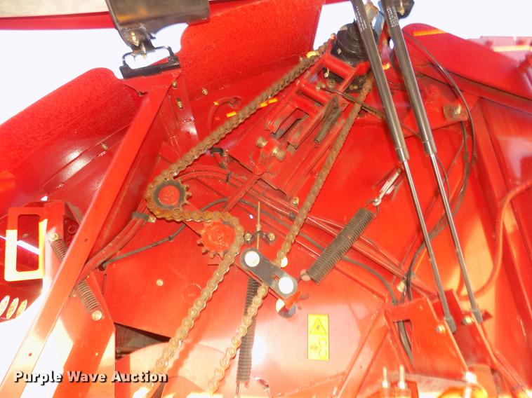 image for item DD2885 2014 New Holland Rollbelt 560 specialty crop round baler