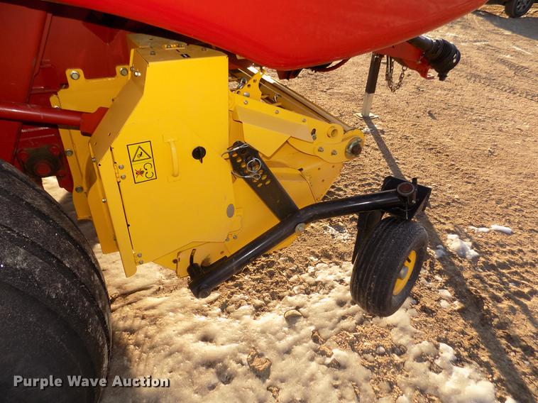 image for item DD2885 2014 New Holland Rollbelt 560 specialty crop round baler