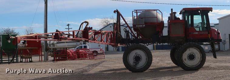 image for item DD5428 1999 Case IH Patriot SPX3185 self-propelled sprayer
