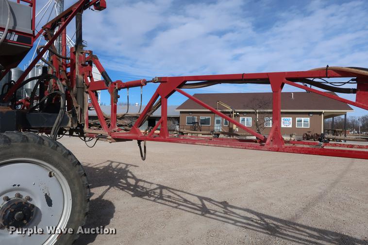 image for item DD5428 1999 Case IH Patriot SPX3185 self-propelled sprayer