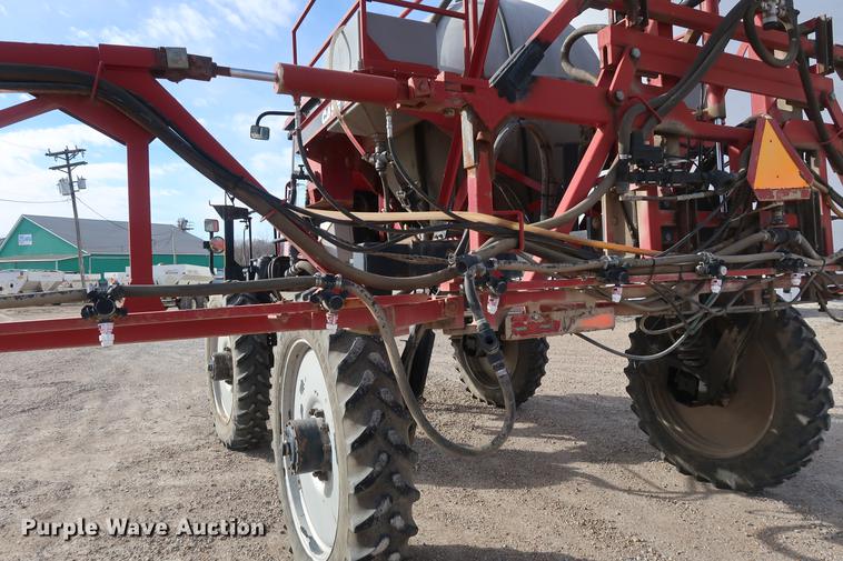 image for item DD5428 1999 Case IH Patriot SPX3185 self-propelled sprayer