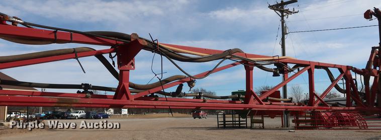 image for item DD5428 1999 Case IH Patriot SPX3185 self-propelled sprayer