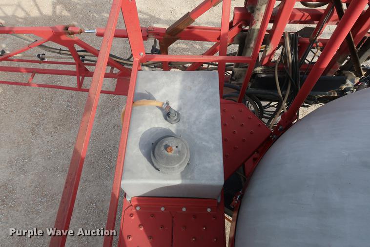 image for item DD5428 1999 Case IH Patriot SPX3185 self-propelled sprayer