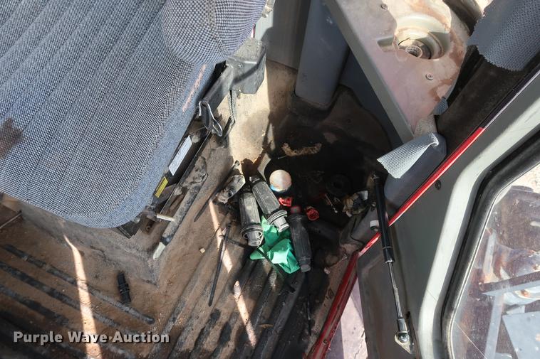 image for item DD5428 1999 Case IH Patriot SPX3185 self-propelled sprayer