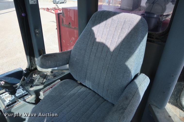 image for item DD5428 1999 Case IH Patriot SPX3185 self-propelled sprayer