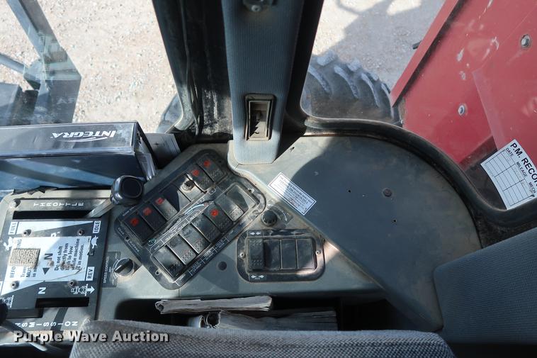 image for item DD5428 1999 Case IH Patriot SPX3185 self-propelled sprayer