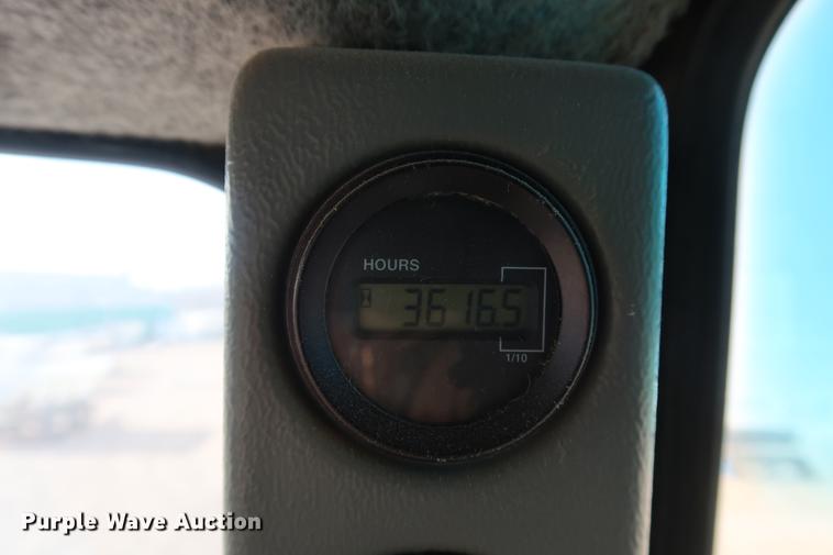 image for item DD5428 1999 Case IH Patriot SPX3185 self-propelled sprayer