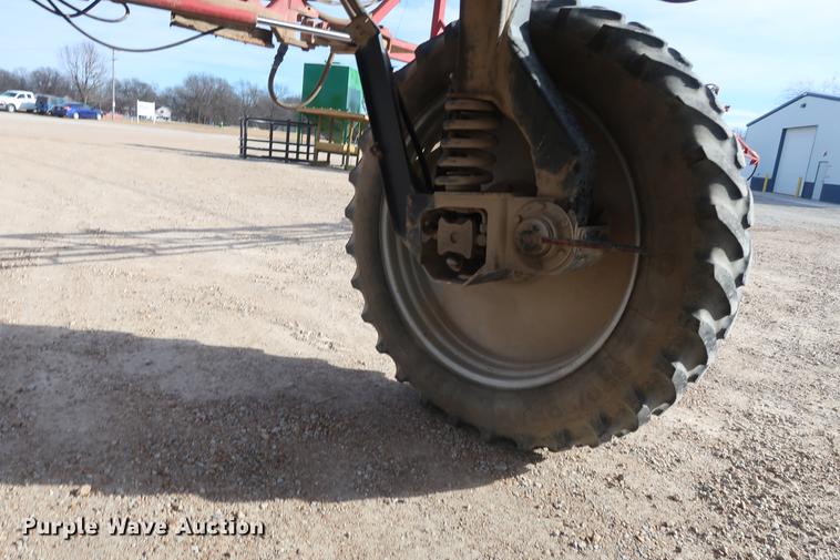 image for item DD5428 1999 Case IH Patriot SPX3185 self-propelled sprayer