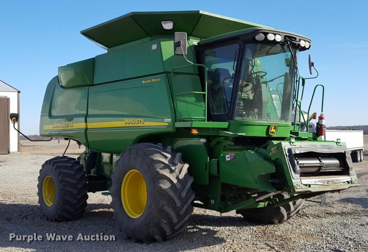 image for item DD5430 2007 John Deere 9660 STS RWA combine