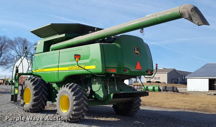 image for item DD5430 2007 John Deere 9660 STS RWA combine