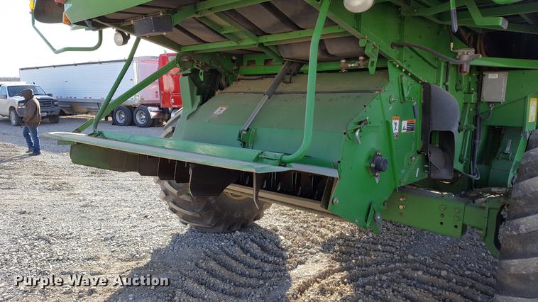 image for item DD5430 2007 John Deere 9660 STS RWA combine