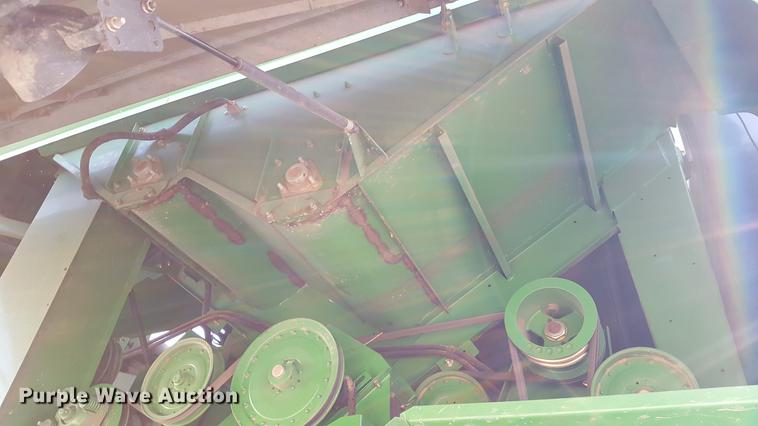 image for item DD5430 2007 John Deere 9660 STS RWA combine