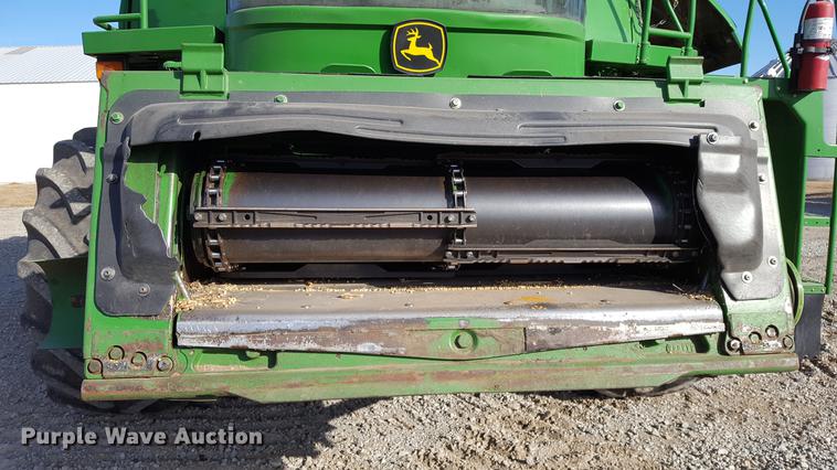 image for item DD5430 2007 John Deere 9660 STS RWA combine