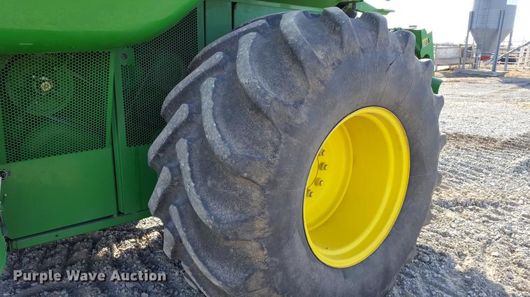 image for item DD5430 2007 John Deere 9660 STS RWA combine