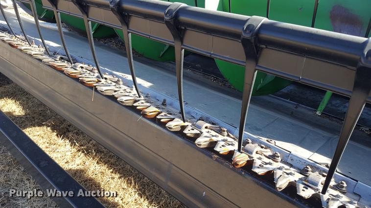 image for item DD5432 2008 John Deere 635F Hydraflex head