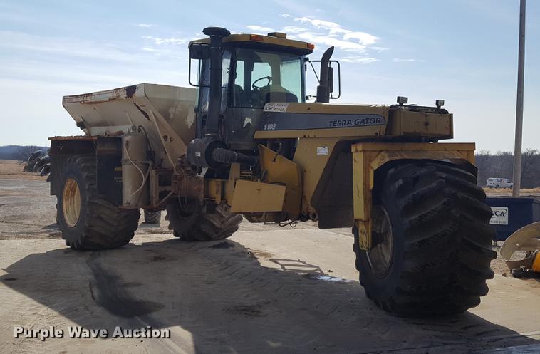 image for item DD5440 Ag-Chem TerraGator 9103 self-propelled applicator