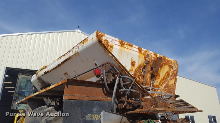 image for item DD5440 Ag-Chem TerraGator 9103 self-propelled applicator